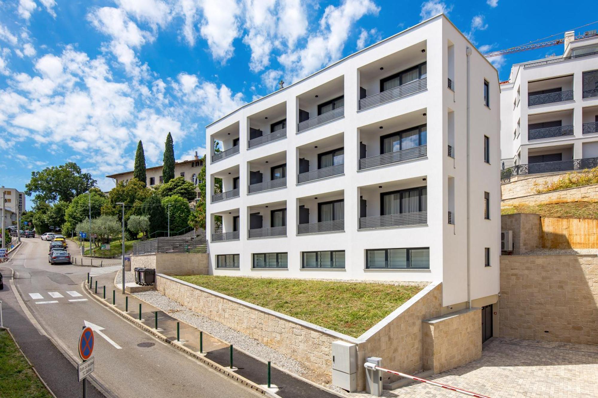 Belinda Apartments With Balcony Опатія Екстер'єр фото
